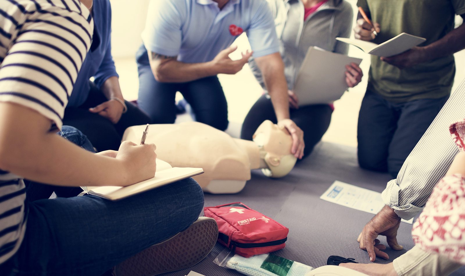 Decorative image for our First Aid online course